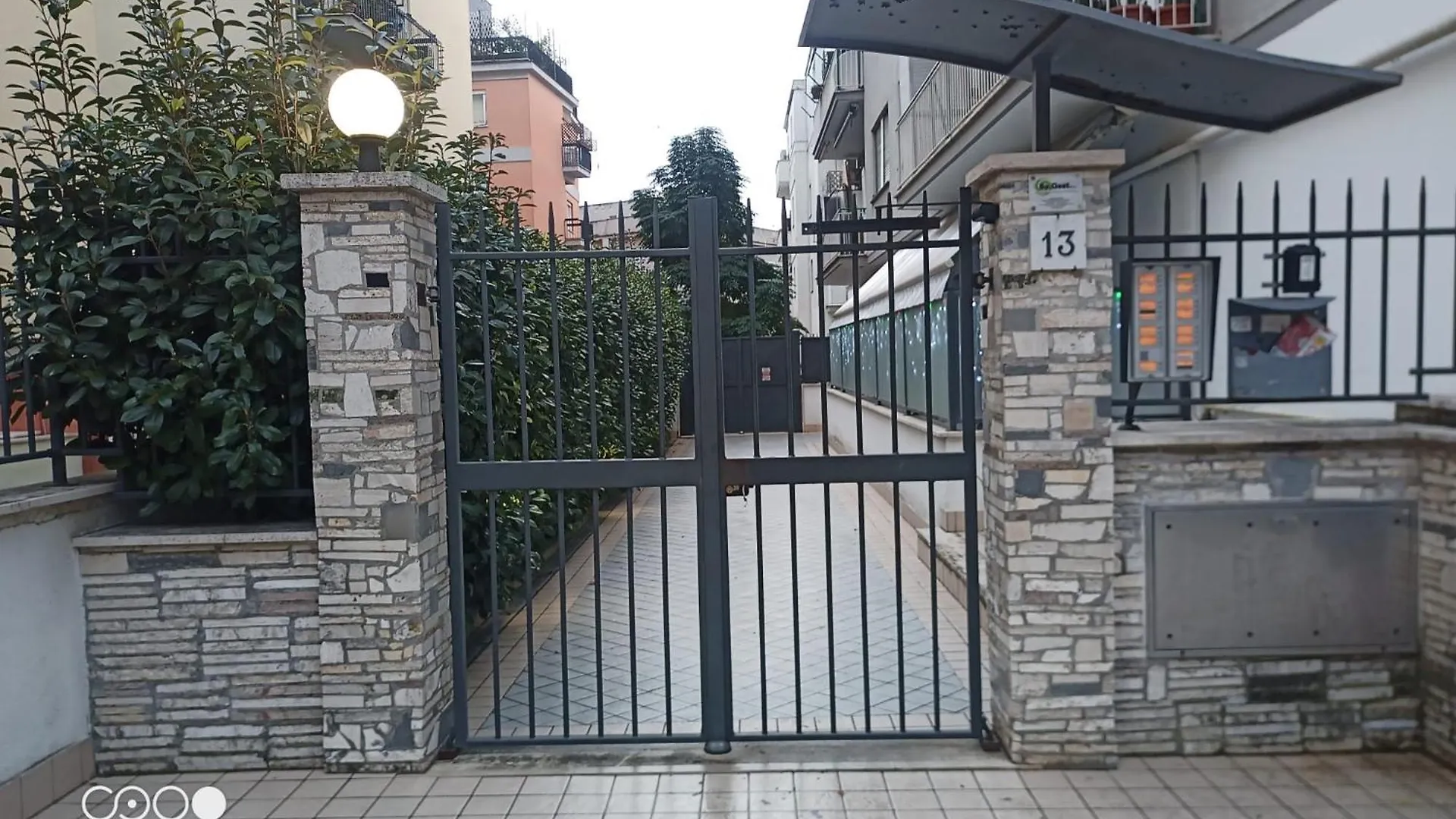Апартаменты Domus Gianicolense Рим 0*,  Италия